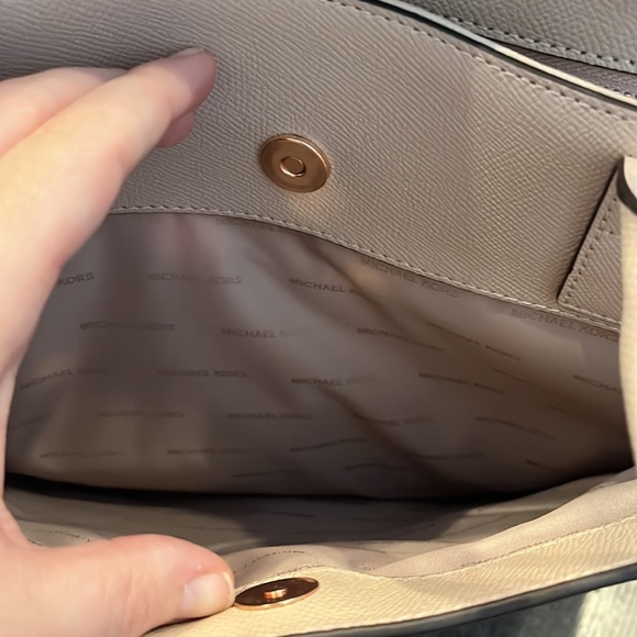 Blush Michale Kors Leather Tote - Picture 5 of 6